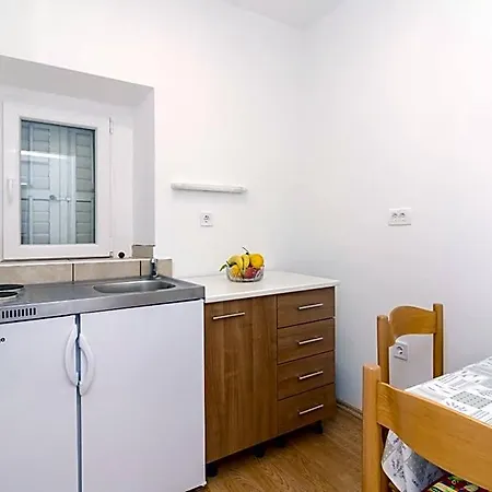 Anika Hotel